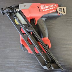 Milwaukee M18 15ga Finish Nailer New Tool Only