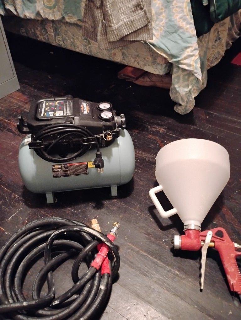 Air Compressor 3 Gallon Oil Free ,Hose And Hopper Combo