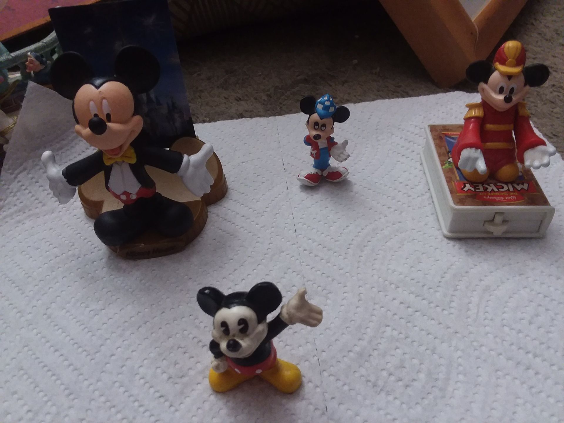 Mickey Mouse Figurines Miscellaneous Lot Of 5 $11 OBO