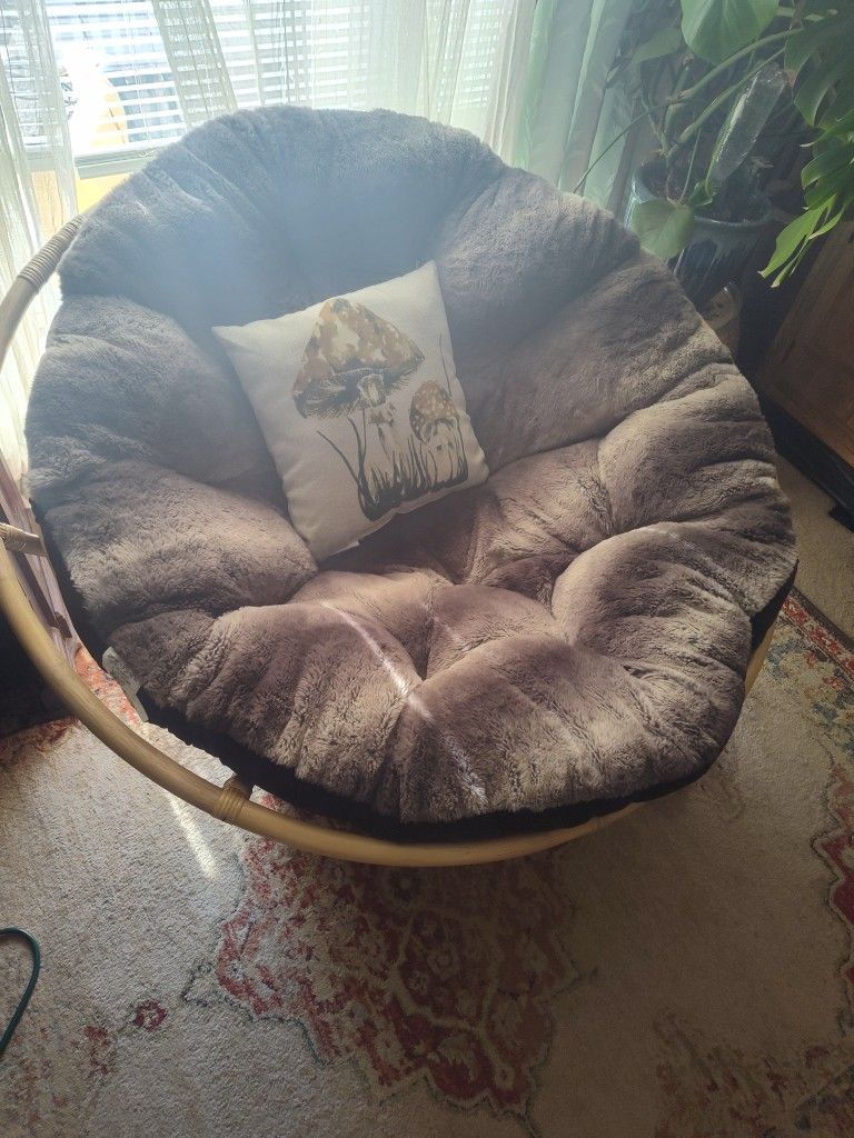 Papasan Chair