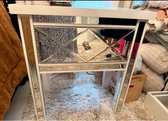 Night stand