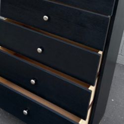 BLACK DRESSER NEW !!
