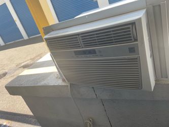 Frigidaire air conditioner 8,000 btu