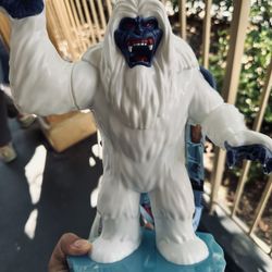 Disney Abominable Snowman Sipper