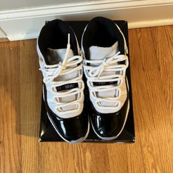 Jordan 11 Concords 10.5 $280