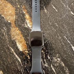 Apple Watch SE (Cellular) – Excellent Condition – $140 OBO