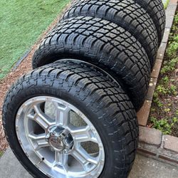 Chevy Silverado wheels and tires 285/50/20