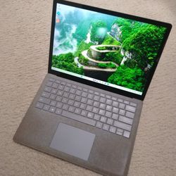 MICROSOFT SURFACE LAPTOP INTEL Core  i5 4gb 128 SSD Windows 11 ,& Charger  Working Super