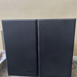 Pair of Large Black Stereo Speakers – Unbranded