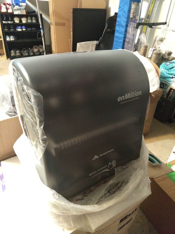 Pacific Enmotion 59462 Automated Touchless Paper Towel