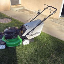 21 Inch Self Propelled Lawn Mower 
