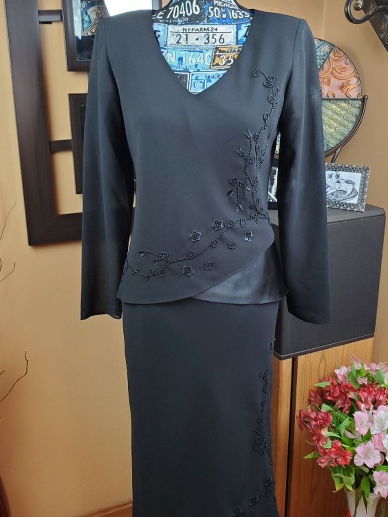 DRESSBARN BLACK SHEER & SATIN BEADED SKIRT & TOP SET!