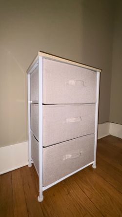 3-Drawer Dresser