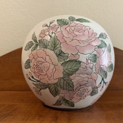 HFP Macau Cute Pink floral round vase 6.5” x 6.5” - opening is 2.5” diameter