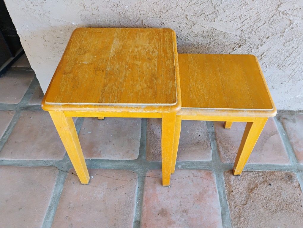 Solid Wood Nesting Tables (Set Of 2)
