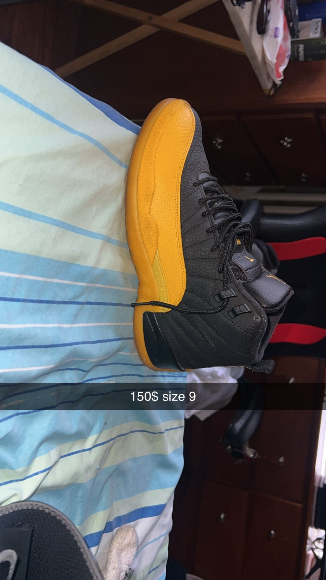Black University Golds Size 9 Men