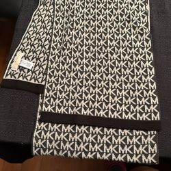 Michael Kors Scarf And Beenie