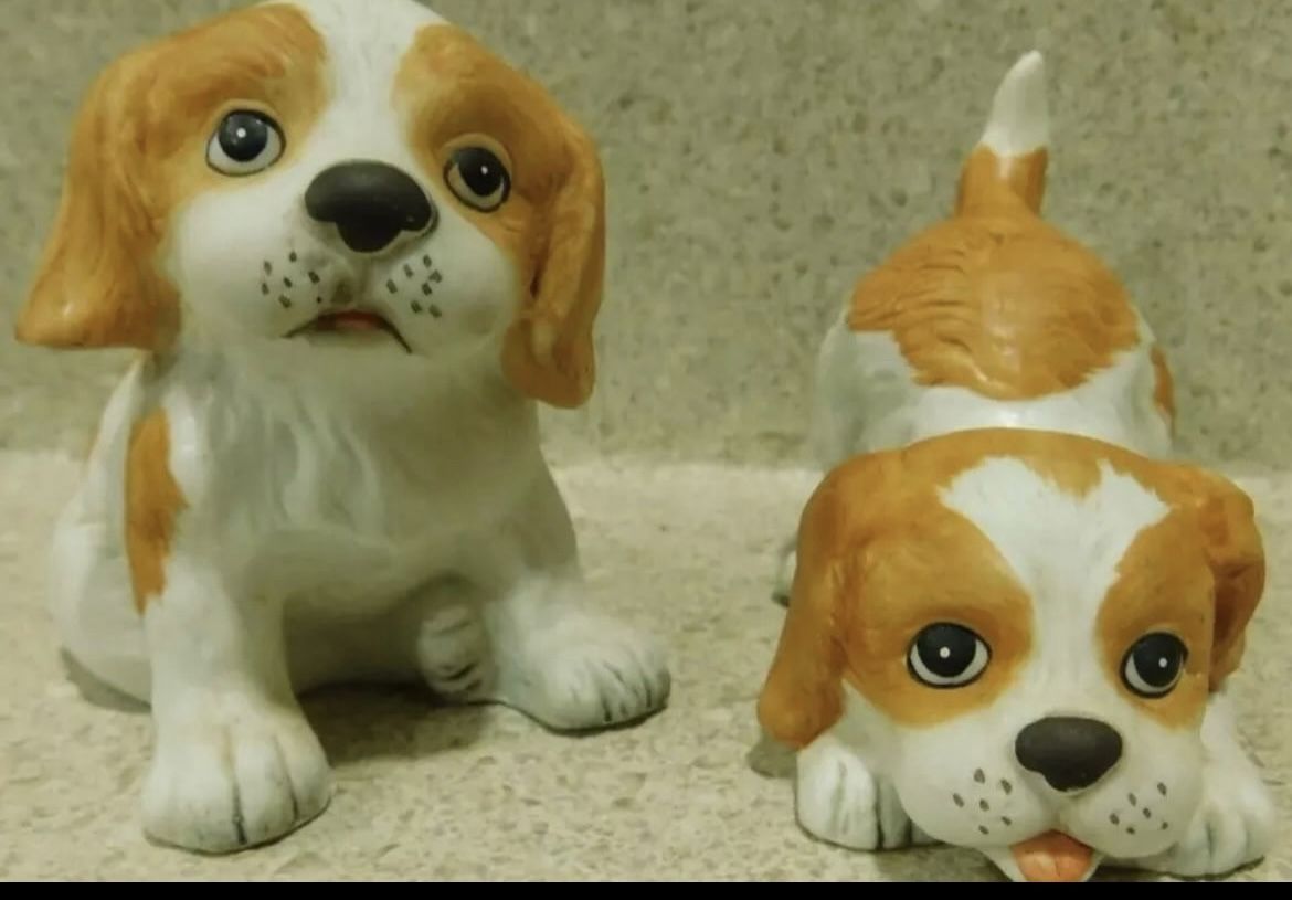 Vintage 1950s porcelain cocker spaniel puppies