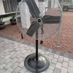 Utilitech 30-in High Velocity Indoor/Outdoor Oscillating Pedestal Fan, in Black $130 BRAND NEW FIRM PRICE