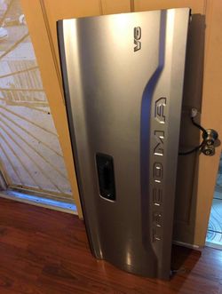 Toyota Tacoma Tailgate 2016-2023 In Excellent Condition