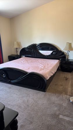 King size bed