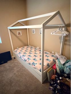 Twin trundle bed