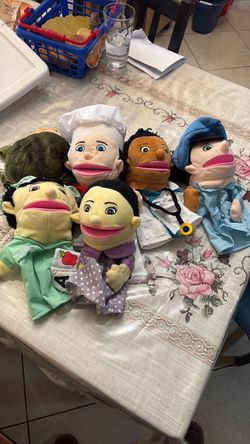 Lakeshore puppets