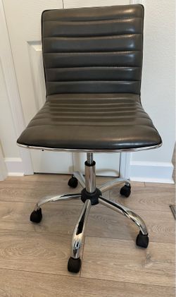 DESK CHAIR