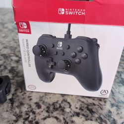 PowerA 1511370-01 Nintendo Switch Wired Controller - Black open box
