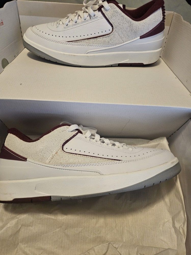 Jordan 2 Low Size 9.5