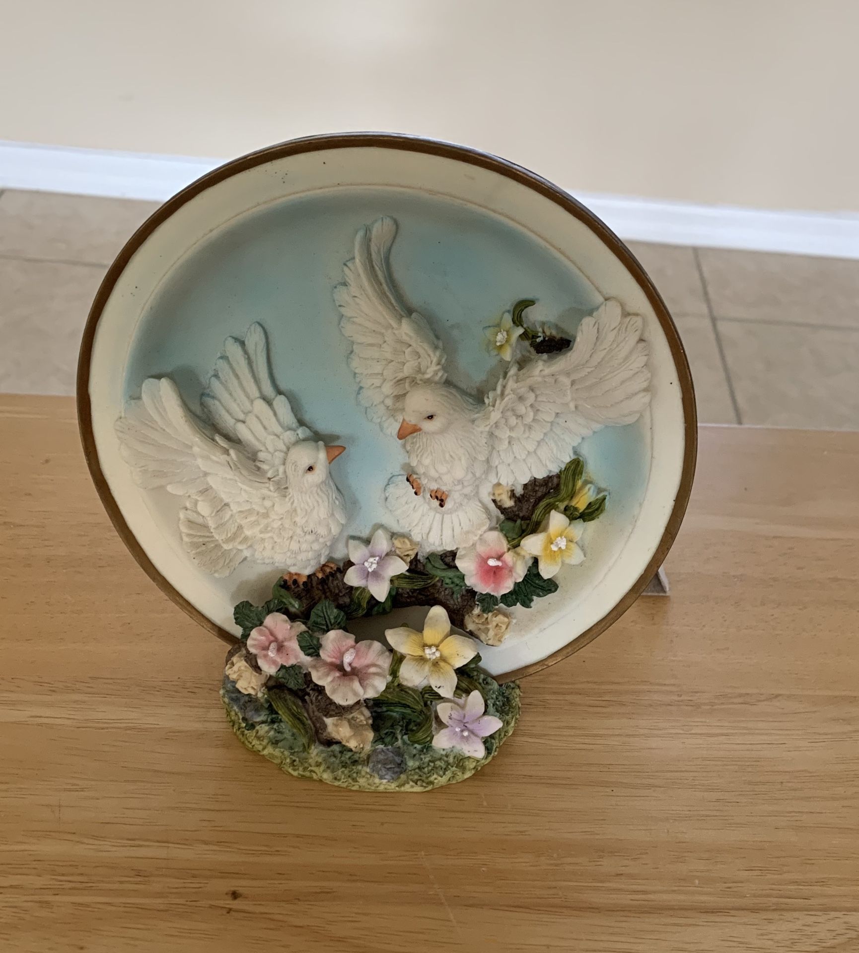 Decorative bird plate and holder