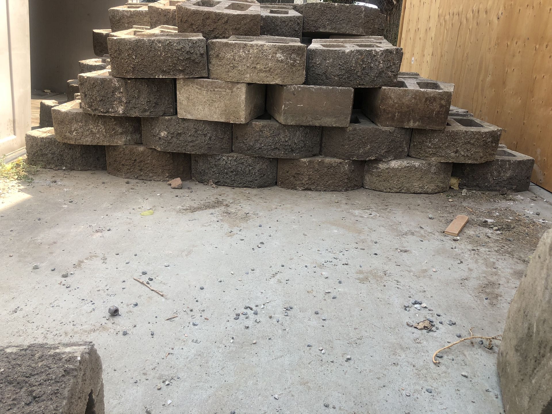 Bricks for Sale in Ontario, CA - OfferUp