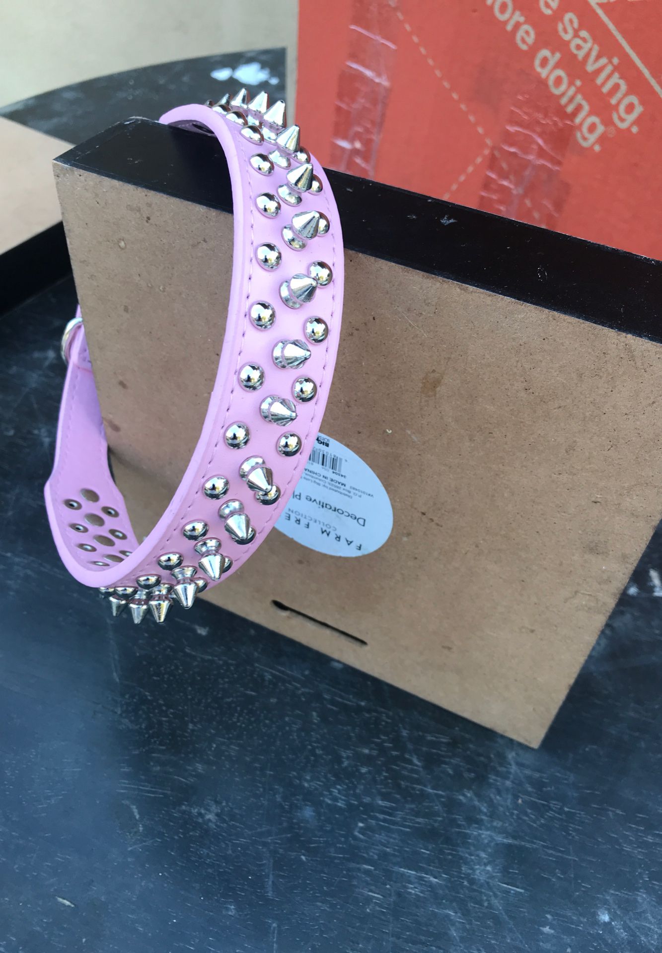 Pink dog collar with spikes 22 each