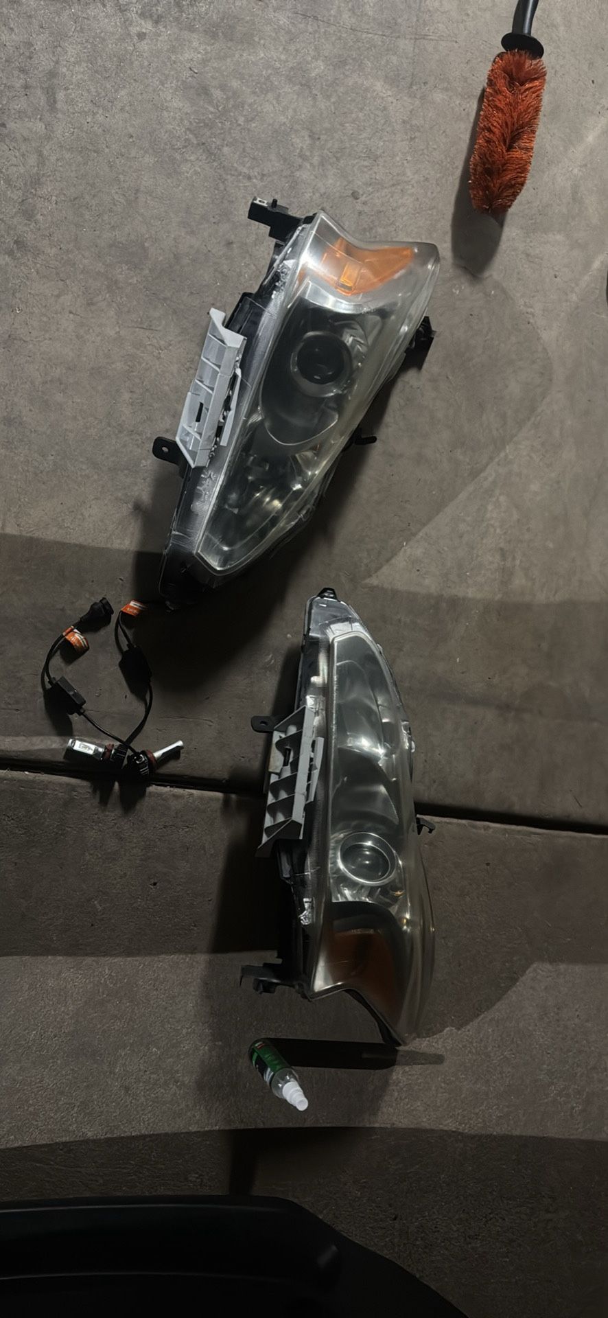 headlights n lights bulbs