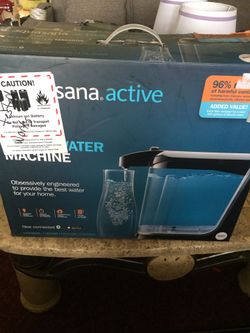 Like New Aquasana active water. Filter machine