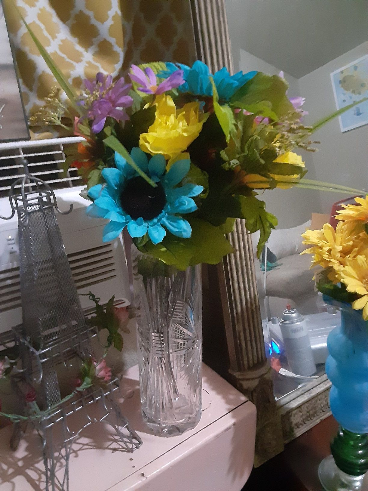 Clear Vase & Blue Flowers $12.00 cash only (serious buyers)