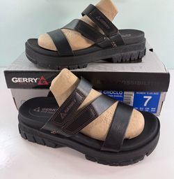 GERRY Women's Choclo Strappy Sandals - Black
