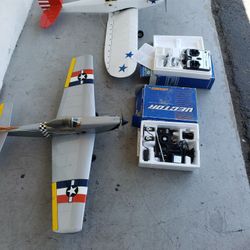 Vintage Flying R/C Planes