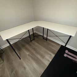 White L shape gaming desk