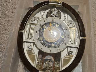 Clock, Seiko's Melodies in Motion Clock
