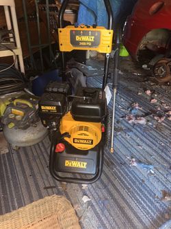 DeWalt 3400 psi Pressure Washer and Equipment