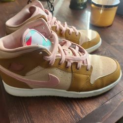 Air Jordan Retro 1 Lola Bunny