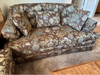 LOVE SEAT FOR SALE