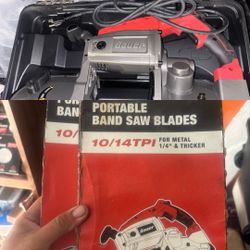 Bauer portable band corded saw with 4 metal blades