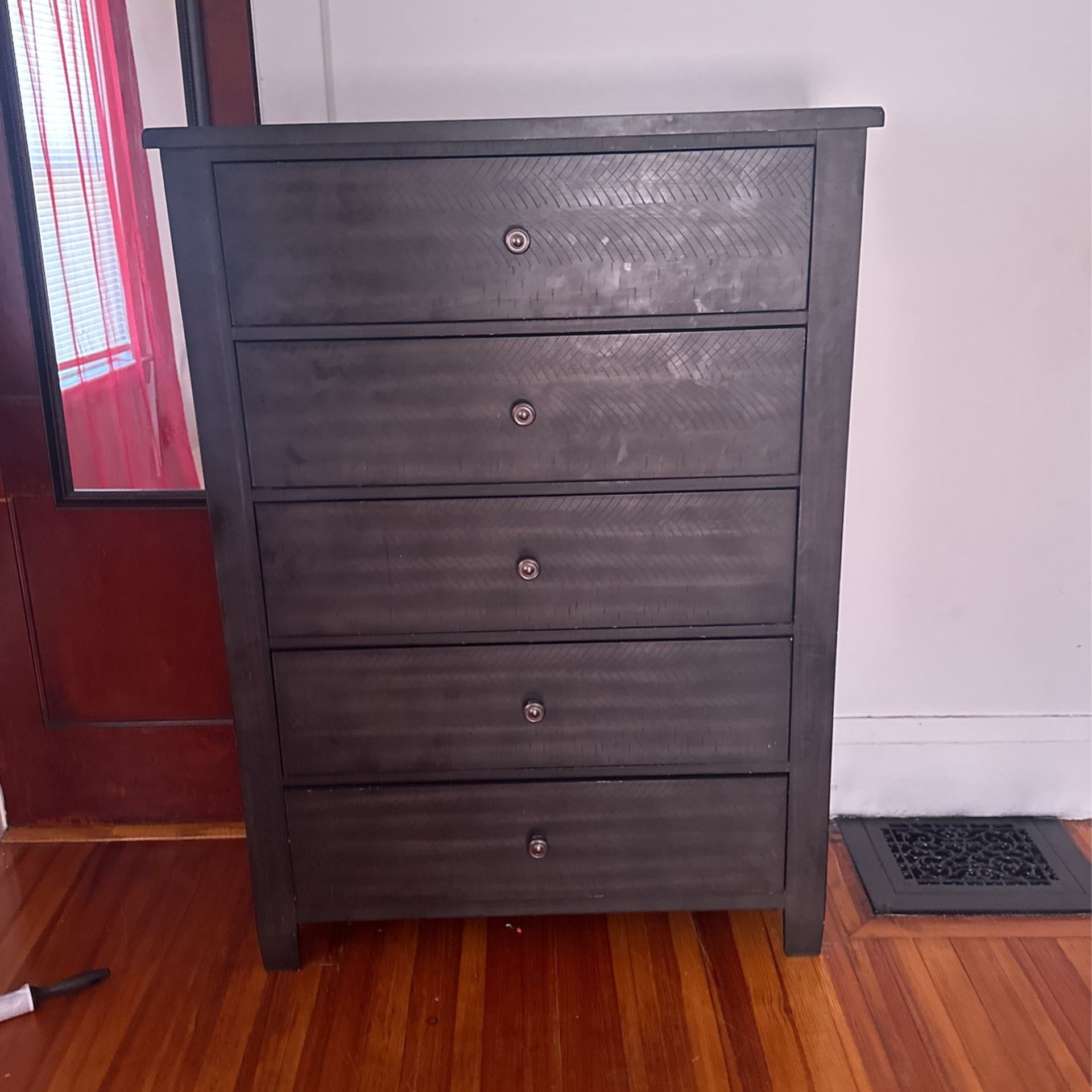 5 Drawer Dresser 