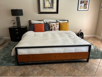 King bed with mattress