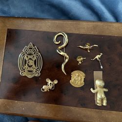 Lot Of 8 Golden Pins 
