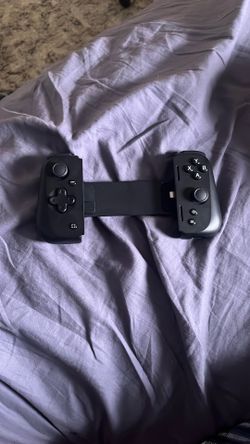 Razer Kishi V2 Gaming Controller for iPhone 