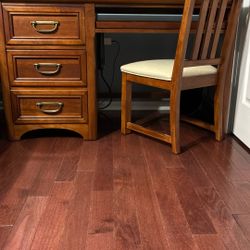 Stanley Desk And Chair