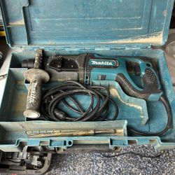 Makita Rollerhamer Drill 